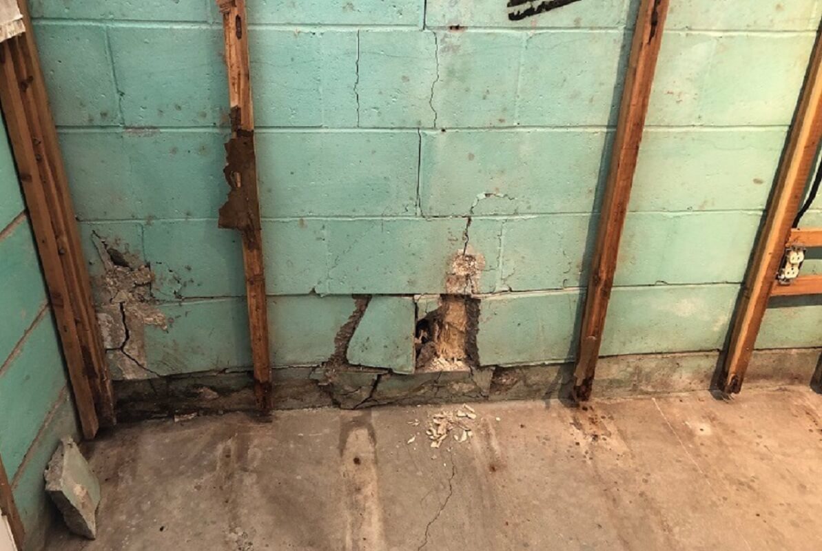 Damaged Basement wall that is cracked